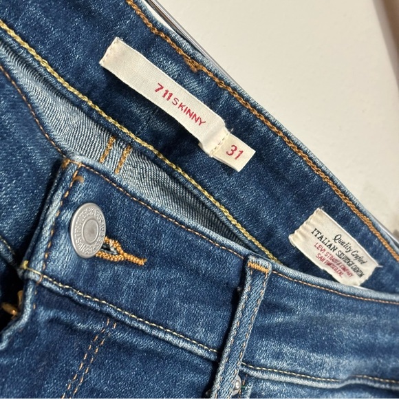 Levi’s 311 Shaping Skinny Dark Wash Denim Jeans | Size 31 | Classic - Picture 5 of 9